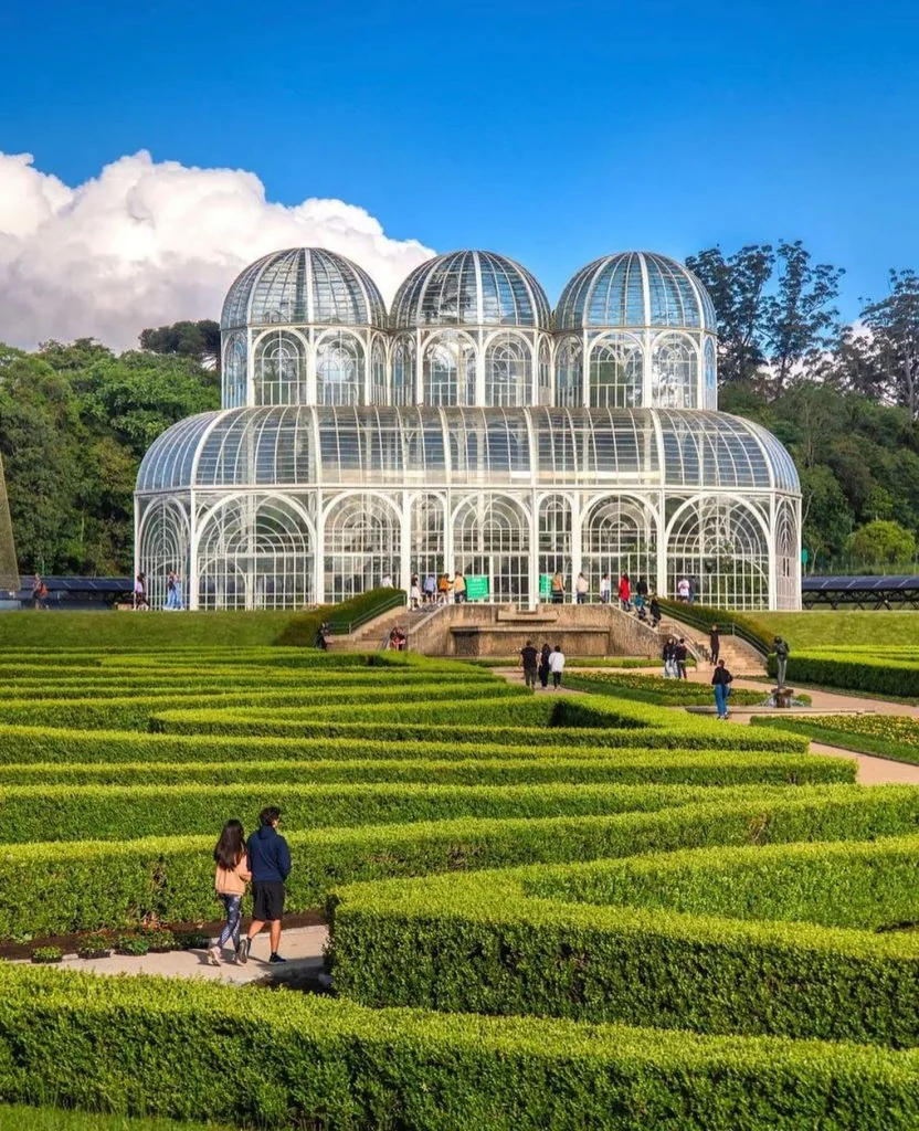Estufa e jardins geométricos do Jardim Botânico de Curitiba
